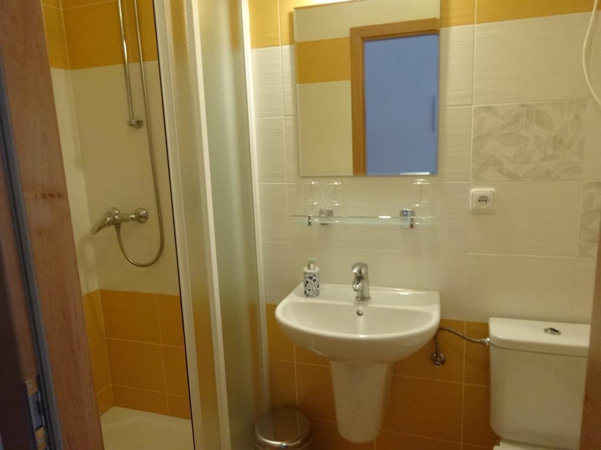 Hostinec U Janatu S Ubytovanim Cestin Room photo